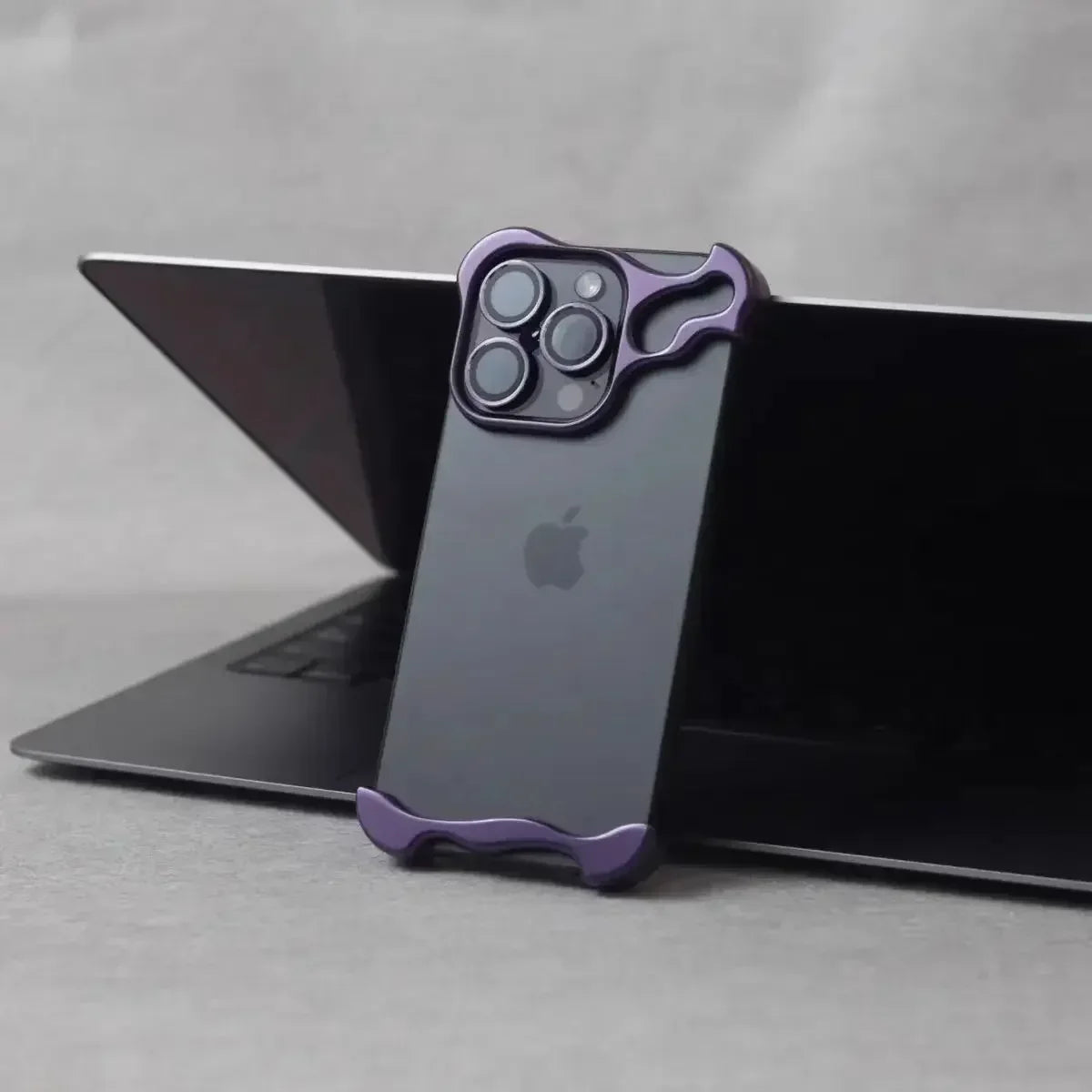 Coque iPhone 12 en alliage de zinc