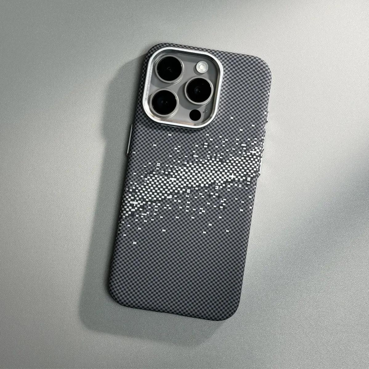 coque iPhone gris