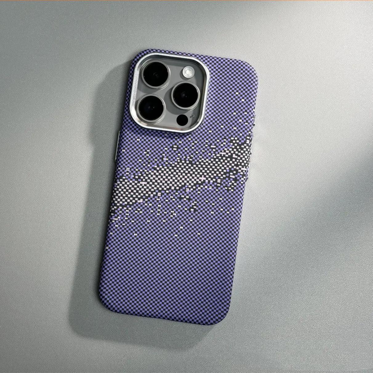 Coque iphone carbone violet